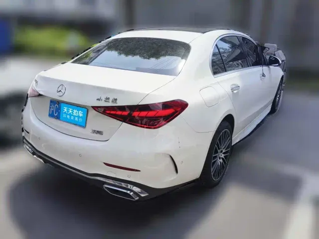 Mercedes-Benz C-Class — Фото автомобиля 2