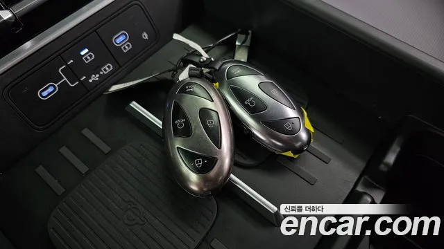 Hyundai Santa Fe MX5 — Фото автомобиля 21