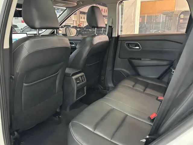 Nissan X-Trail — Фото автомобиля 4