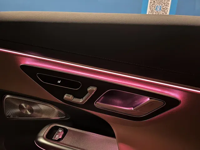 Mercedes-Benz E-Class — Фото автомобиля 19
