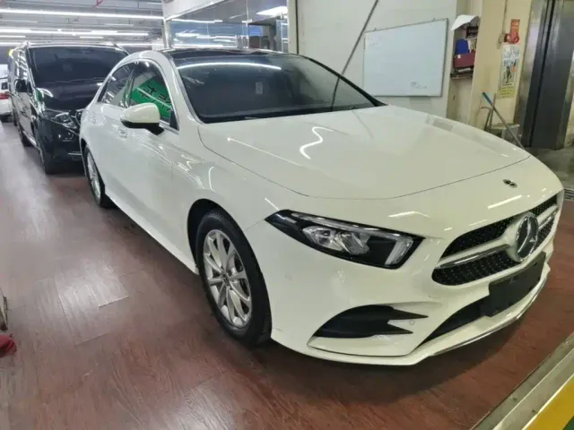 Mercedes-Benz A-Class — Фото автомобиля 3
