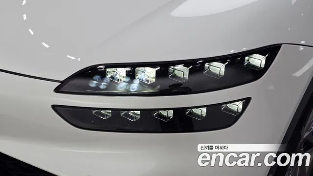 Genesis GV60 — Фото автомобиля 16