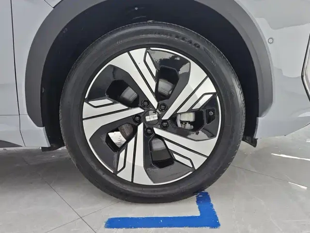 Geely Galaxy E5 — Фото автомобиля 6
