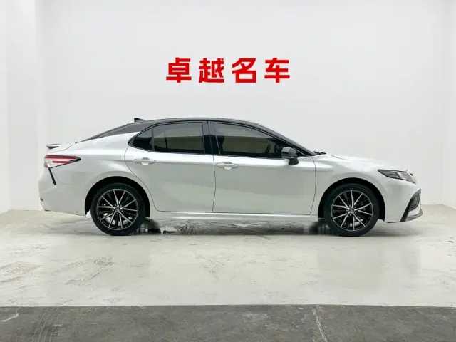 Toyota Camry — Фото автомобиля 8