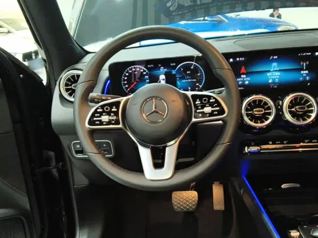 Mercedes-Benz GLB-Class — Фото автомобиля 10