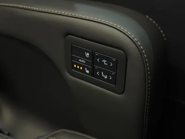 Toyota Alphard — Фото автомобиля 21