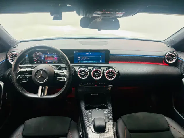 Mercedes-Benz A-Class — Фото автомобиля 9