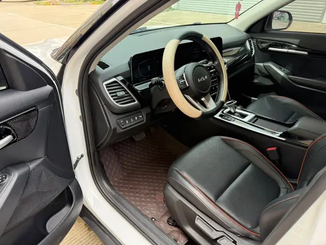Kia Seltos — Фото автомобиля 4