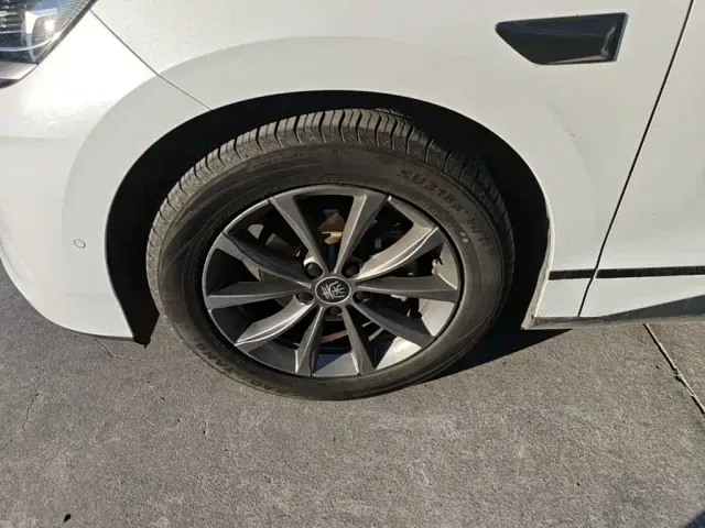 BYD Qin L — Фото автомобиля 22