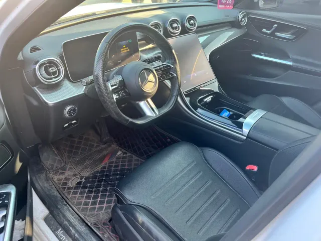 Mercedes-Benz C-Class — Фото автомобиля 3