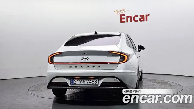 Hyundai Sonata Sonata (DN8) 2.0 LPG(Для проката) — Фото автомобиля 4