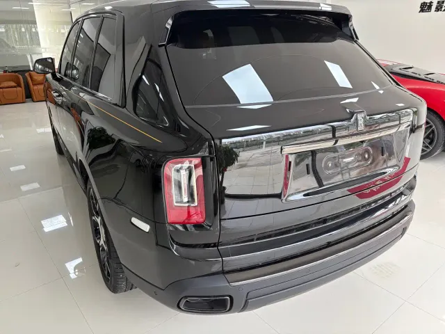 Rolls-Royce Cullinan — Фото автомобиля 7