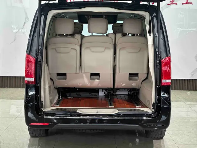 Mercedes-Benz V-Class — Фото автомобиля 22