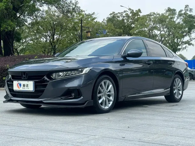 Фотография автомобиля — Honda Accord