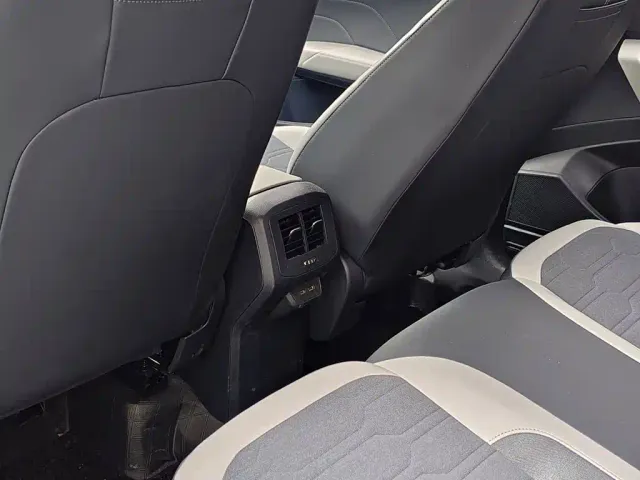 Volkswagen Tharu — Фото автомобиля 9