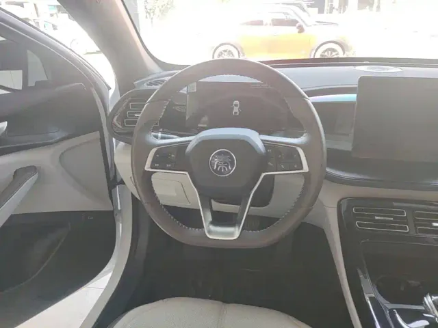 BYD Qin PLUS — Фото автомобиля 10