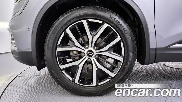 Renault-KoreaSamsung QM6 Новый QM6 2.0 LPe RE Signature 2WD — Фото автомобиля 5