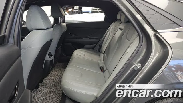 Hyundai Avante — Фото автомобиля 16