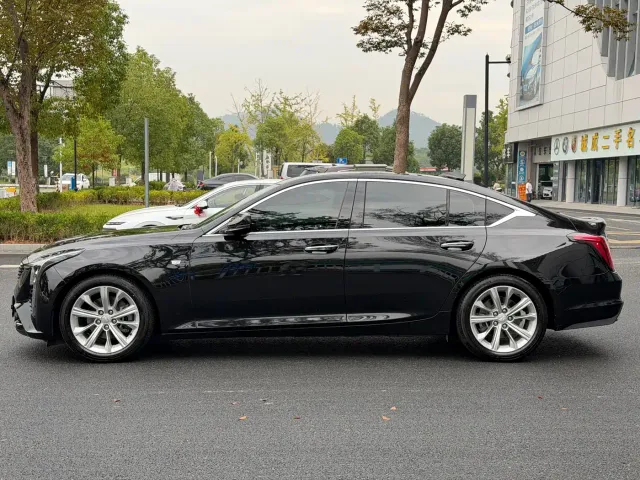 Cadillac CT5 — Фото автомобиля 4