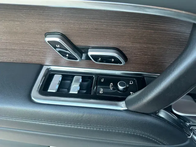 Land Rover Range Rover — Фото автомобиля 13
