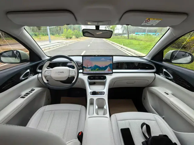 Geely Starry Wish — Фото автомобиля 12
