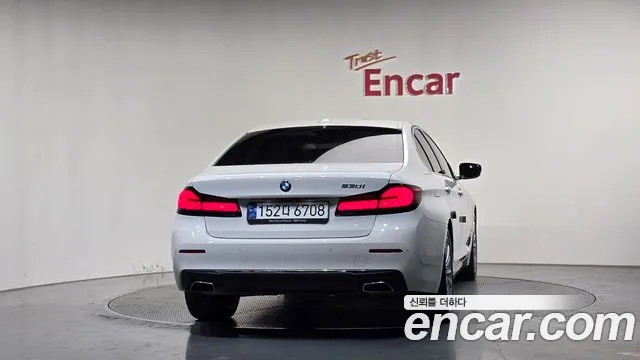 BMW 5 Series G30 — Фото автомобиля 4