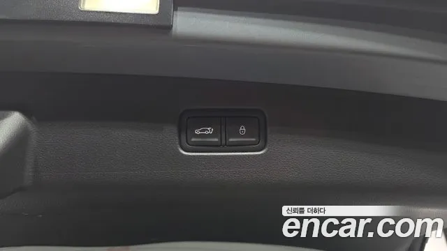 Genesis GV70 — Фото автомобиля 26