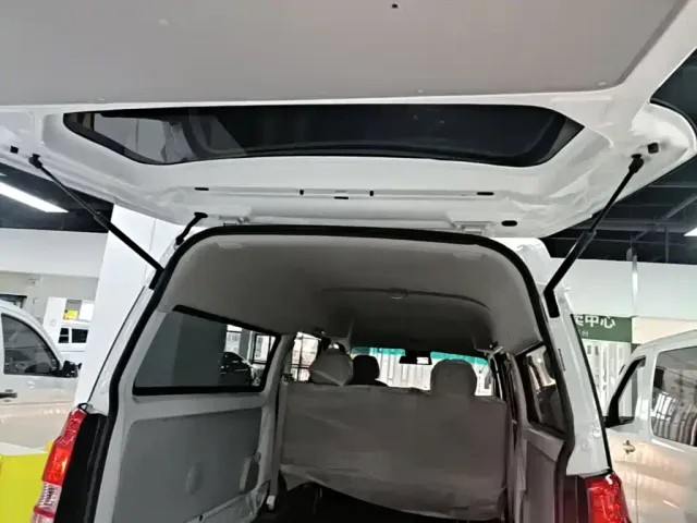 Jinbei New Hiace X30L — Фото автомобиля 18