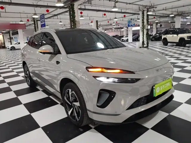 BYD Sealion 06 — Фото автомобиля 3