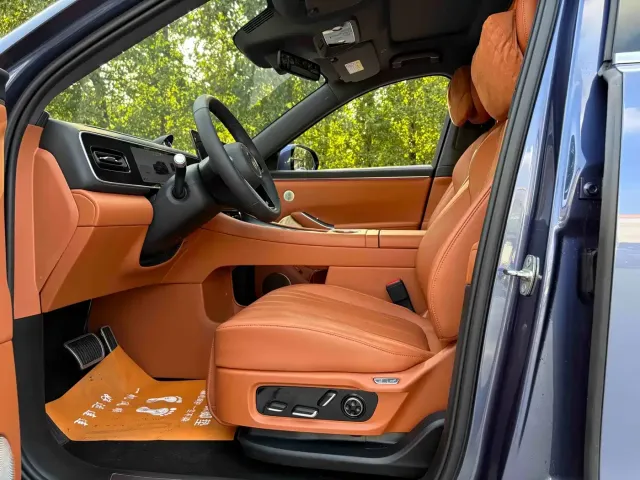Aito M7 — Фото автомобиля 4