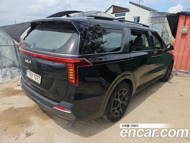 Kia Carnival 4th Gen — Фото автомобиля 5