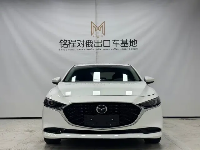 Mazda Axela — Фото автомобиля 2