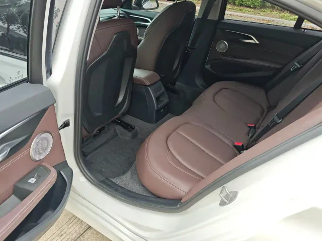 BMW 1 Series — Фото автомобиля 16