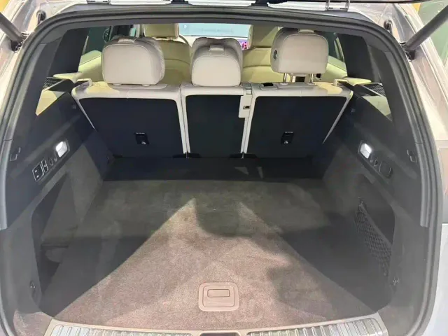 Li Auto L7 — Фото автомобиля 5