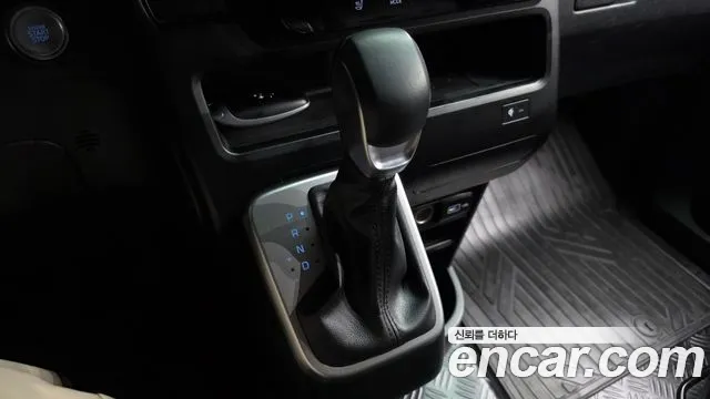 Hyundai Staria — Фото автомобиля 12
