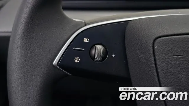 Tesla Model Y — Фото автомобиля 20
