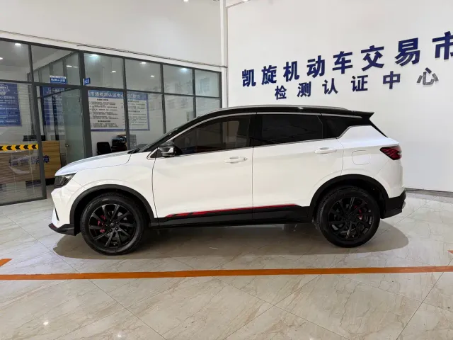 Geely Binyue — Фото автомобиля 7
