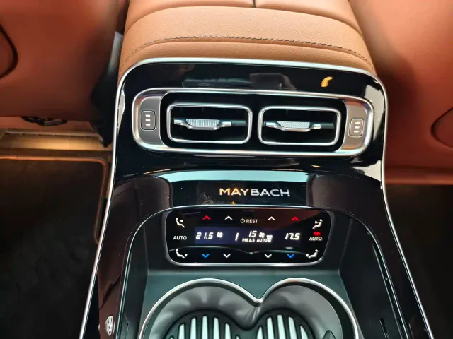 Mercedes-Benz Maybach S-Class — Фото автомобиля 12