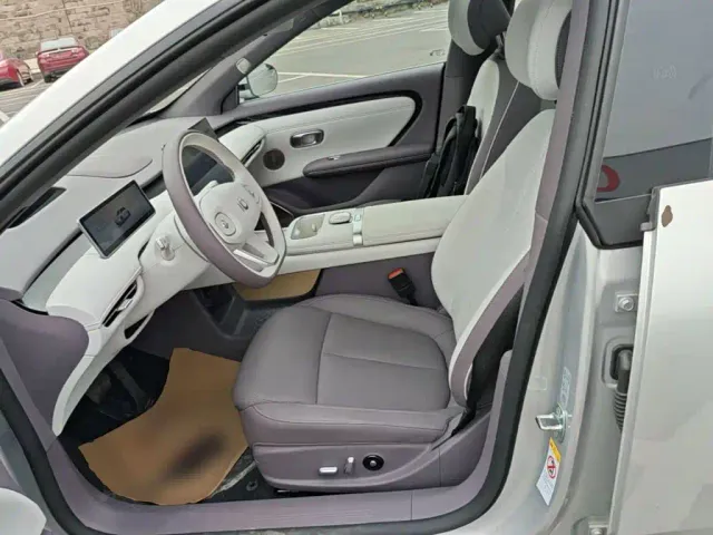 Changan Qiyuan A06 — Фото автомобиля 14