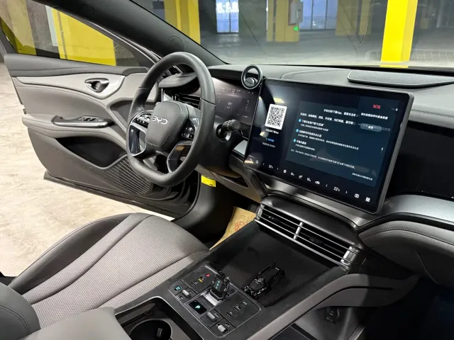 BYD Seal 07 DM-i — Фото автомобиля 8