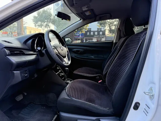 Toyota Vios FS — Фото автомобиля 9