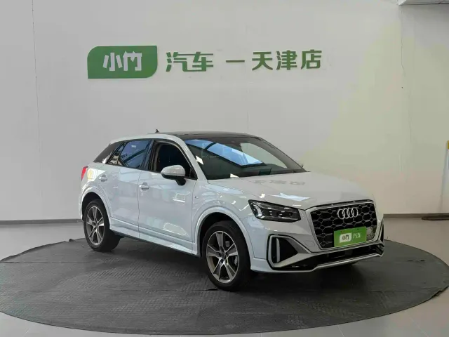 Audi Q2L — Фото автомобиля 3