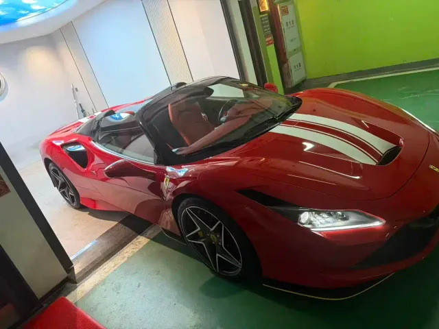 Ferrari F8 — Фото автомобиля 3