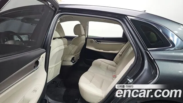 Hyundai Grandeur Новый Grandeur IG — Фото автомобиля 12
