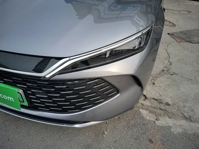 BYD Qin L — Фото автомобиля 23