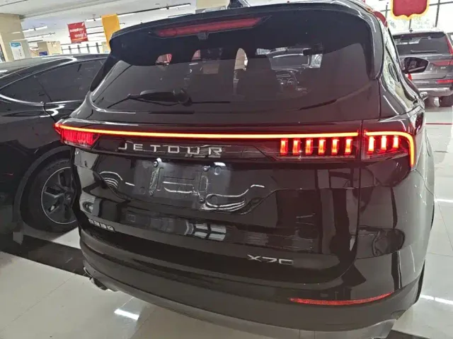 Jetour X70 Plus — Фото автомобиля 5