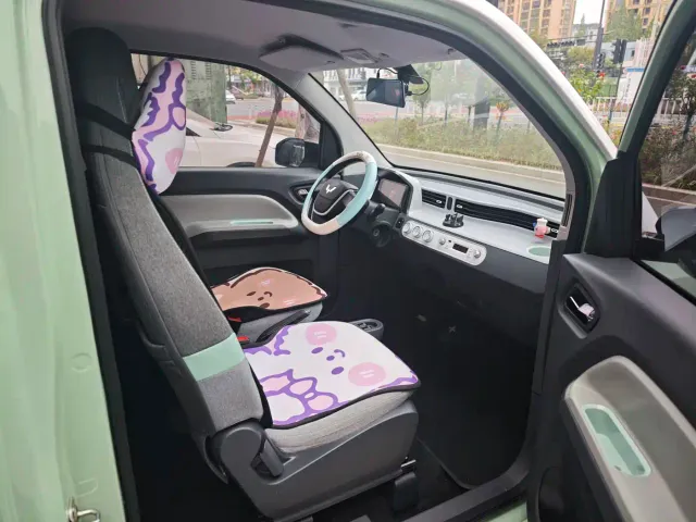 Wuling Hongguang Mini EV — Фото автомобиля 9