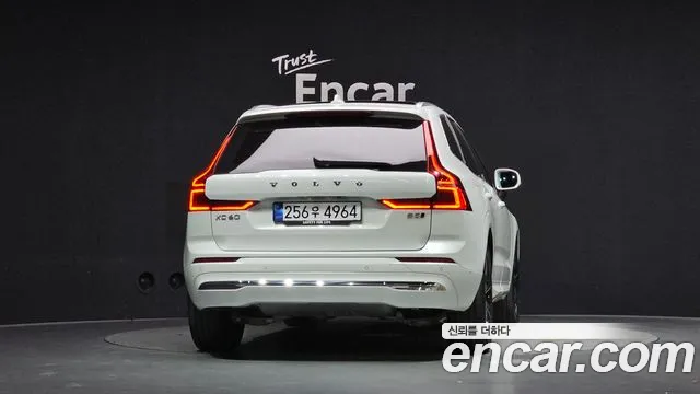 Volvo XC60 Generation 2 — Фото автомобиля 4