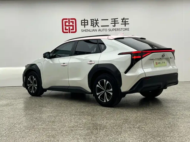 Toyota FAW bZ4X — Фото автомобиля 3