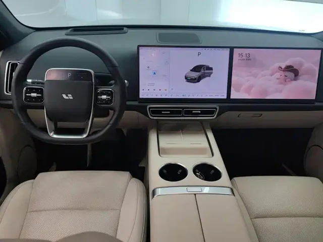 Li Auto L6 — Фото автомобиля 12
